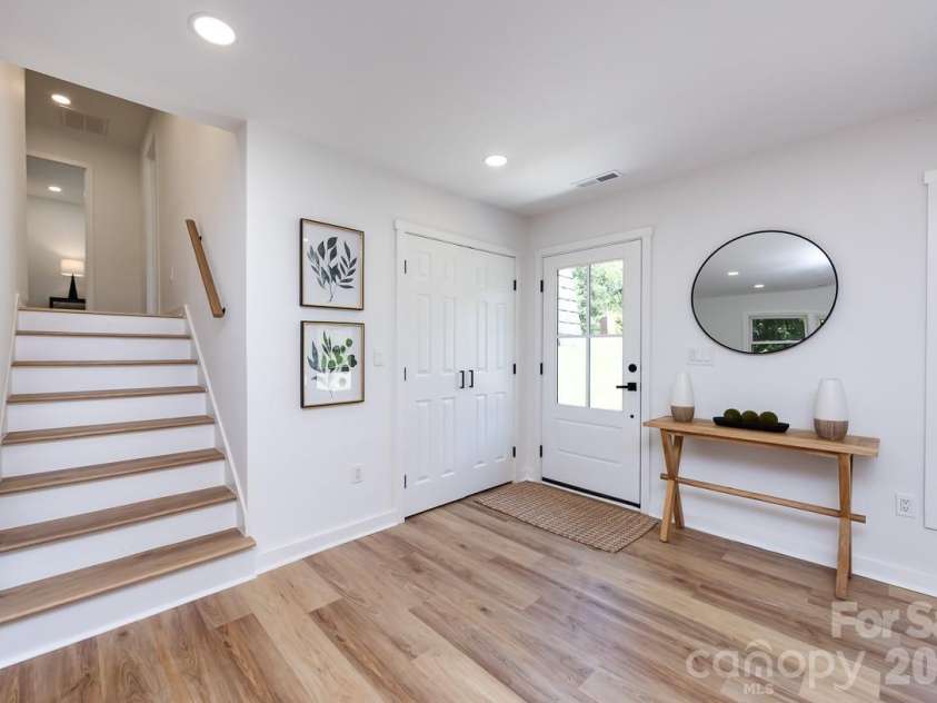 301 Dollar Circle, Charlotte, NC 28270.  MLS# CAR4336671, YatesRealty ID 4868. 