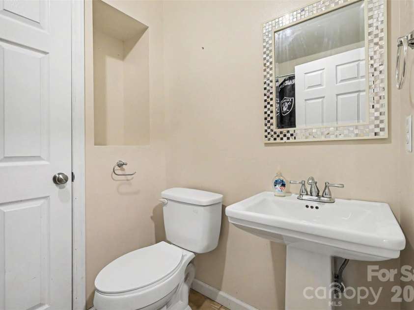 7218 Cascading Pines Drive, Fort Mill, SC 29708.  MLS# CAR4411694, YatesRealty ID 48680. 