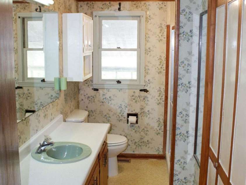 70 Fox Mountain Road, Columbus, NC 28722.  MLS# CAR4421063, YatesRealty ID 48681. 