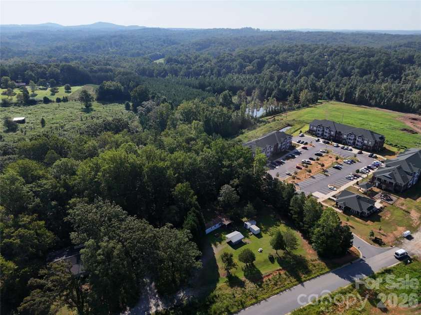 70 Fox Mountain Road, Columbus, NC 28722.  MLS# CAR4421063, YatesRealty ID 48681. 