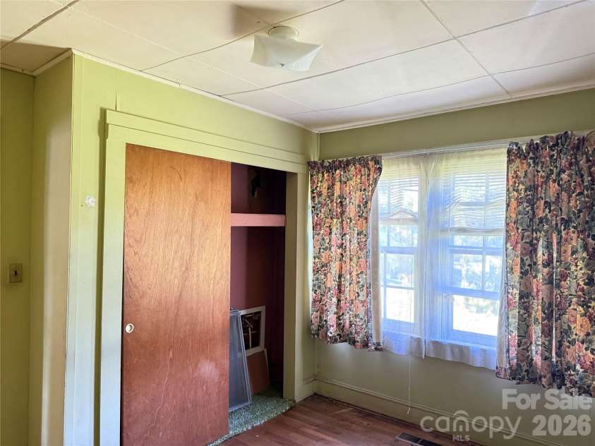 1650 Berkley Street, Lenoir, NC 28645.  MLS# CAR4420897, YatesRealty ID 48683. Bedroom