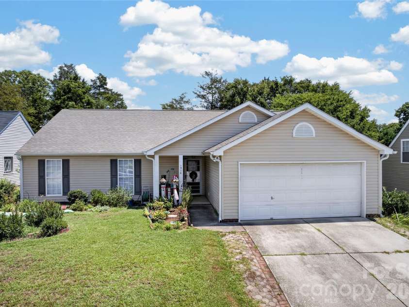 1510 Bellridge Road, Rock Hill, SC 29732.  MLS# CAR4408401, YatesRealty ID 48684. 
