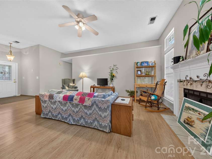 1510 Bellridge Road, Rock Hill, SC 29732.  MLS# CAR4408401, YatesRealty ID 48684. 