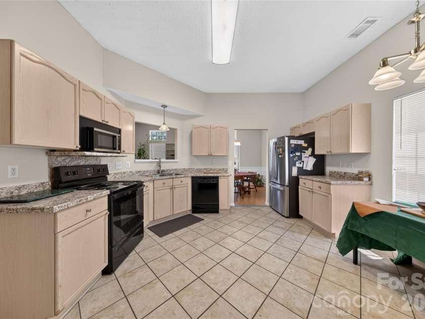 1510 Bellridge Road, Rock Hill, SC 29732.  MLS# CAR4408401, YatesRealty ID 48684. 