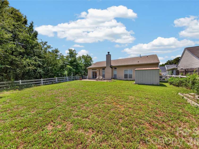 1510 Bellridge Road, Rock Hill, SC 29732.  MLS# CAR4408401, YatesRealty ID 48684. 