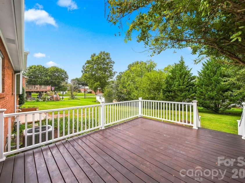 2219 36th Avenue, Hickory, NC 28601.  MLS# CAR4421520, YatesRealty ID 48687. 