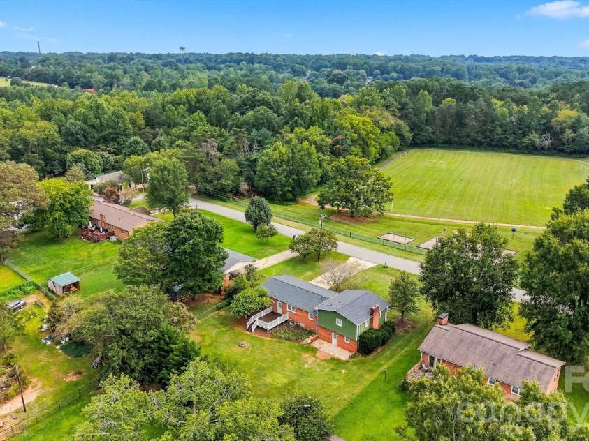 2219 36th Avenue, Hickory, NC 28601.  MLS# CAR4421520, YatesRealty ID 48687. 