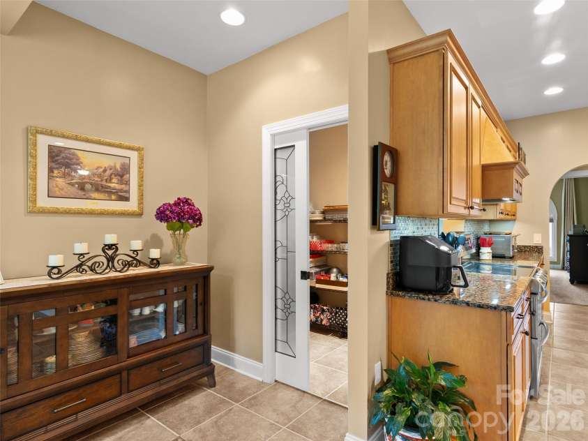 19 Pacifico Drive, Asheville, NC 28806.  MLS# CAR4408303, YatesRealty ID 48688. 