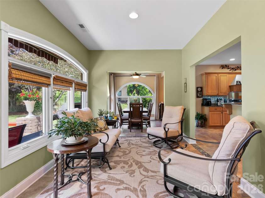 19 Pacifico Drive, Asheville, NC 28806.  MLS# CAR4408303, YatesRealty ID 48688. 