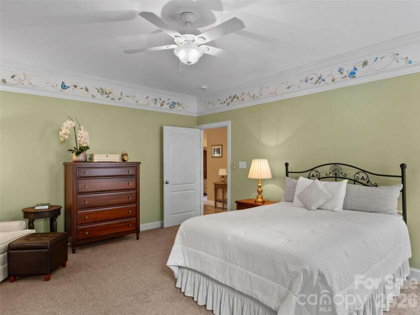 19 Pacifico Drive, Asheville, NC 28806.  MLS# CAR4408303, YatesRealty ID 48688. 