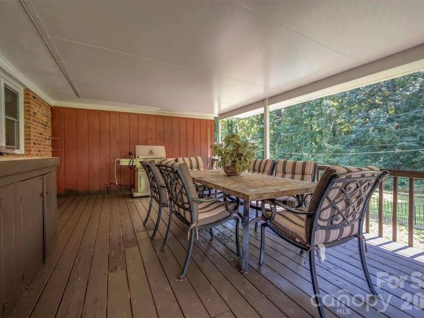 15 Meadowlark Drive, Tryon, NC 28782.  MLS# CAR4421124, YatesRealty ID 48690. 