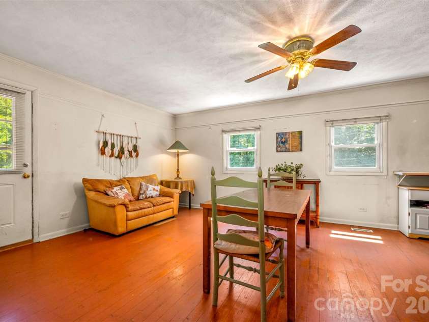 15 Meadowlark Drive, Tryon, NC 28782.  MLS# CAR4421124, YatesRealty ID 48690. 