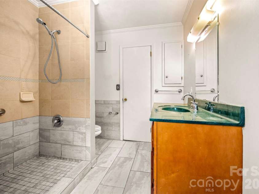 15 Meadowlark Drive, Tryon, NC 28782.  MLS# CAR4421124, YatesRealty ID 48690. 