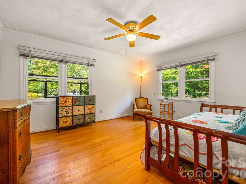 15 Meadowlark Drive, Tryon, NC 28782.  MLS# CAR4421124, YatesRealty ID 48690. 