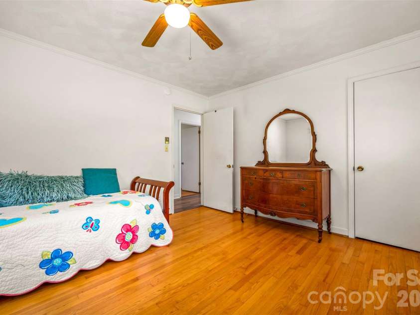 15 Meadowlark Drive, Tryon, NC 28782.  MLS# CAR4421124, YatesRealty ID 48690. 