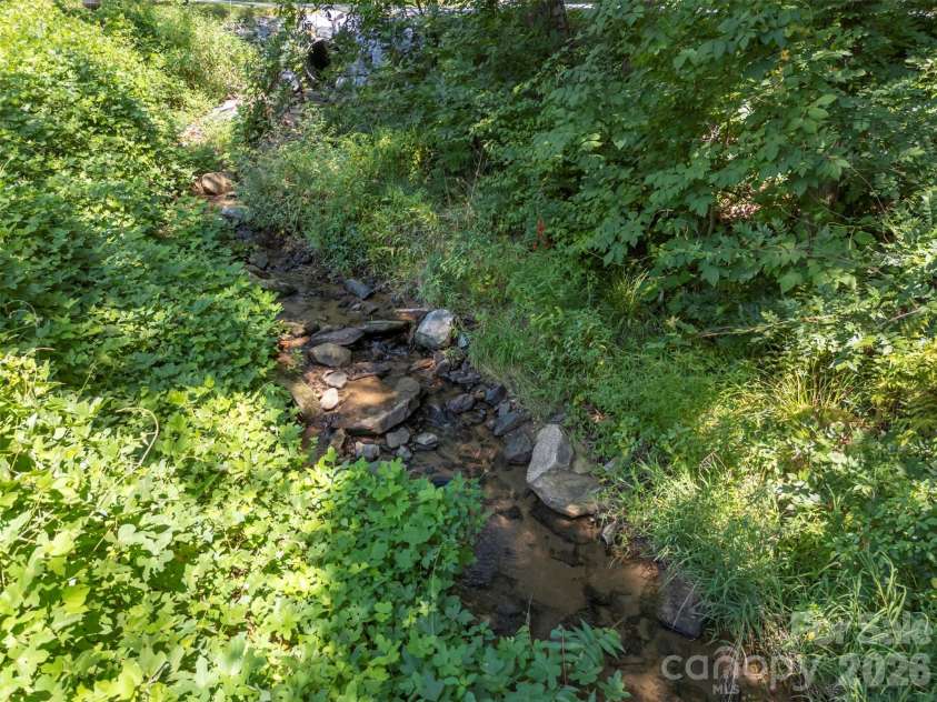 15 Meadowlark Drive, Tryon, NC 28782.  MLS# CAR4421124, YatesRealty ID 48690. 