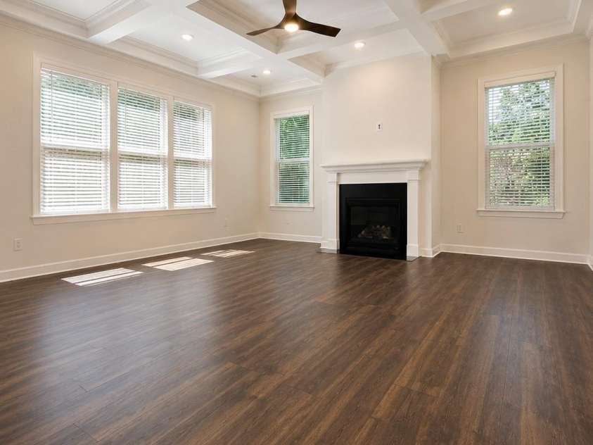 812 19th Street, Charlotte, NC 28205.  MLS# CAR4415955, YatesRealty ID 48692. Great room