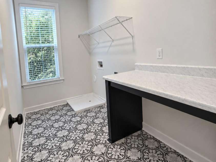 812 19th Street, Charlotte, NC 28205.  MLS# CAR4415955, YatesRealty ID 48692. Laundry room