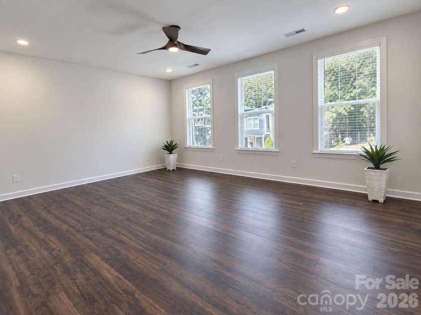 812 19th Street, Charlotte, NC 28205.  MLS# CAR4415955, YatesRealty ID 48692. Recreation room