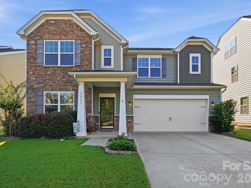 15931 Harbor Hill Drive, Charlotte, NC 28273.  MLS# CAR4421390, YatesRealty ID 48693. 