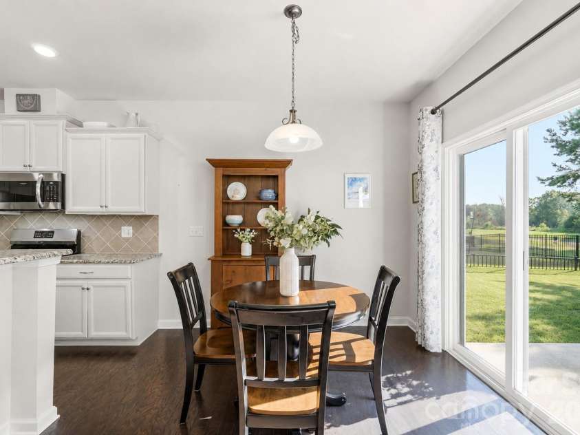 15931 Harbor Hill Drive, Charlotte, NC 28273.  MLS# CAR4421390, YatesRealty ID 48693. 