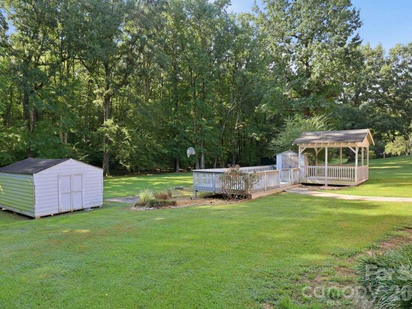 538 Pecan Drive, Oakboro, NC 28129.  MLS# CAR4421547, YatesRealty ID 48694. 