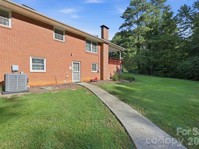 538 Pecan Drive, Oakboro, NC 28129.  MLS# CAR4421547, YatesRealty ID 48694. 