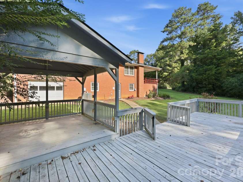 538 Pecan Drive, Oakboro, NC 28129.  MLS# CAR4421547, YatesRealty ID 48694. 
