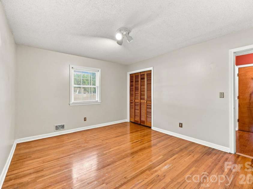538 Pecan Drive, Oakboro, NC 28129.  MLS# CAR4421547, YatesRealty ID 48694. 