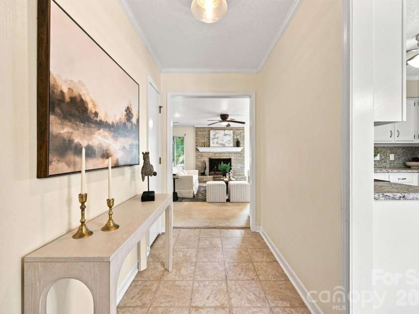 103 Briar Ridge Circle, Winston Salem, NC 27104.  MLS# CAR4421455, YatesRealty ID 48697. 