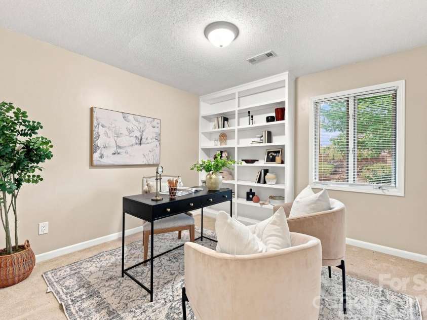 103 Briar Ridge Circle, Winston Salem, NC 27104.  MLS# CAR4421455, YatesRealty ID 48697. 