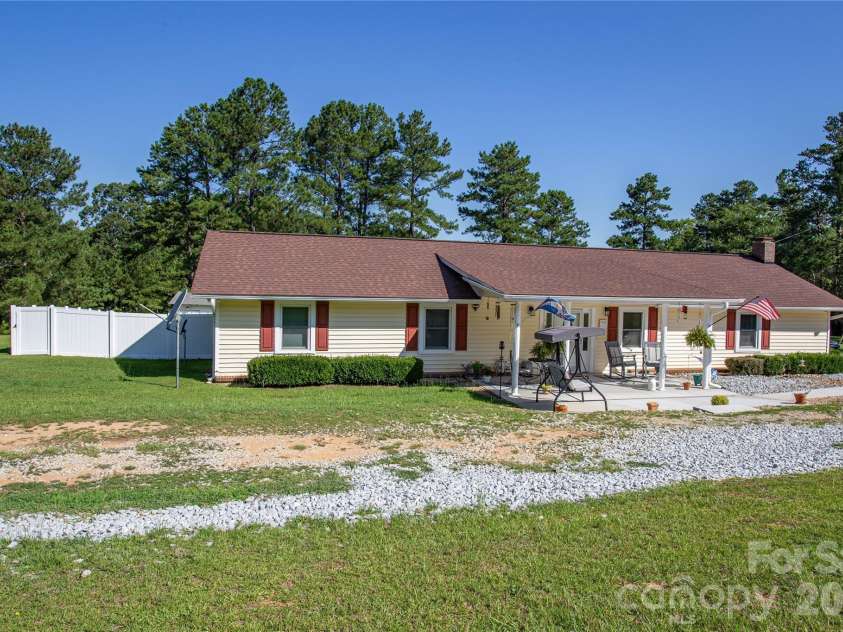 4576 Hwy 213 Highway, Winnsboro, SC 29180.  MLS# CAR4412639, YatesRealty ID 48698. 