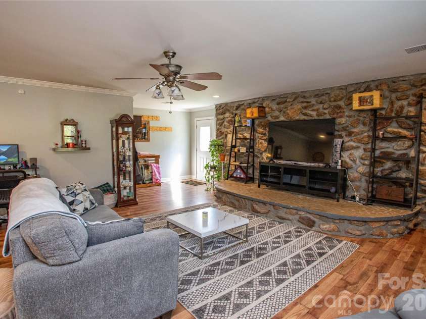 4576 Hwy 213 Highway, Winnsboro, SC 29180.  MLS# CAR4412639, YatesRealty ID 48698. 