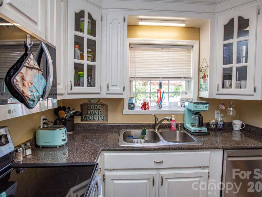 4576 Hwy 213 Highway, Winnsboro, SC 29180.  MLS# CAR4412639, YatesRealty ID 48698. 