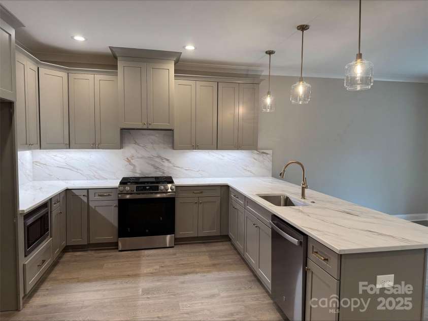 4047 Stadler Drive, Conover, NC 28613.  MLS# CAR4306036, YatesRealty ID 487. 