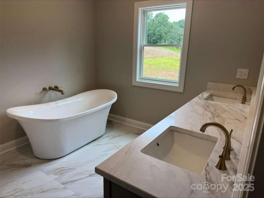 4047 Stadler Drive, Conover, NC 28613.  MLS# CAR4306036, YatesRealty ID 487. 