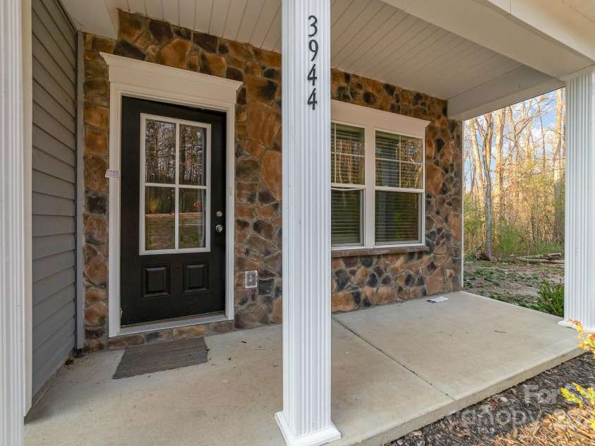 3944 Wade E Morgan Road, Charlotte, NC 28269.  MLS# CAR4235226, YatesRealty ID 4870. 