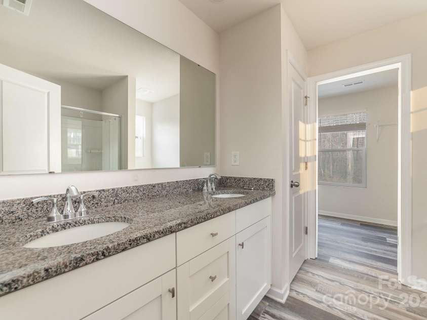 3944 Wade E Morgan Road, Charlotte, NC 28269.  MLS# CAR4235226, YatesRealty ID 4870. 