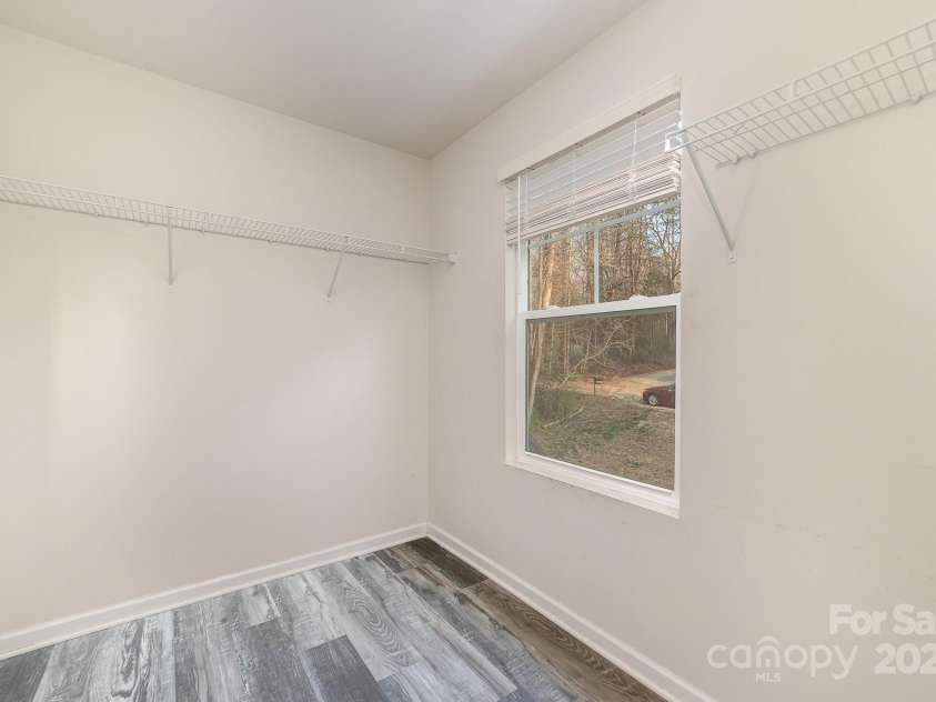 3944 Wade E Morgan Road, Charlotte, NC 28269.  MLS# CAR4235226, YatesRealty ID 4870. 