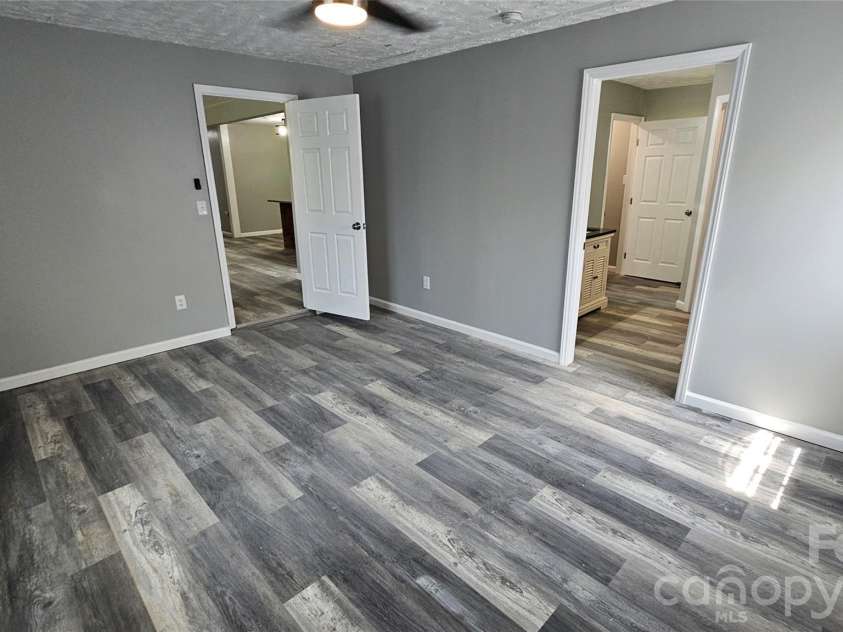 355 Round Knob Church Road, West Jefferson, NC 28694.  MLS# CAR4421567, YatesRealty ID 48701. 
