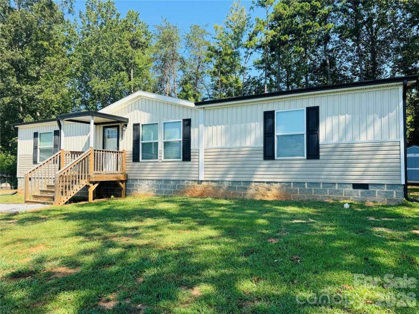 6380 Old US 70 Highway, Cleveland, NC 27013.  MLS# CAR4421017, YatesRealty ID 48704. 
