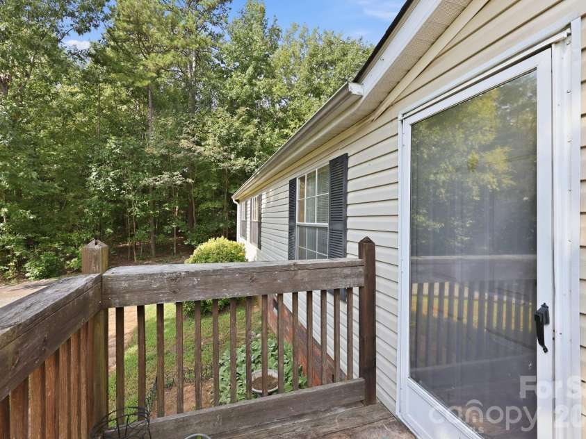 2607 Forsythe Lane, Concord, NC 28025.  MLS# CAR4418205, YatesRealty ID 48705. 