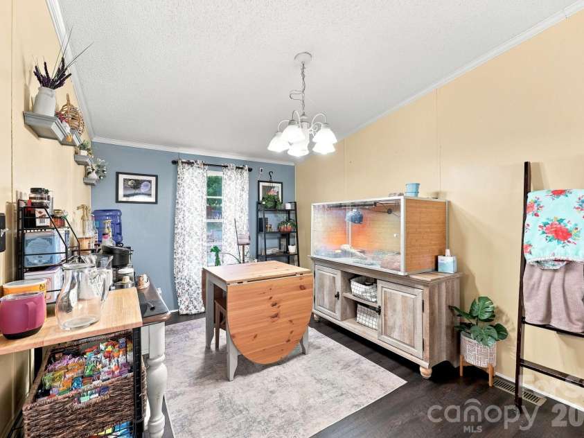 2607 Forsythe Lane, Concord, NC 28025.  MLS# CAR4418205, YatesRealty ID 48705. 
