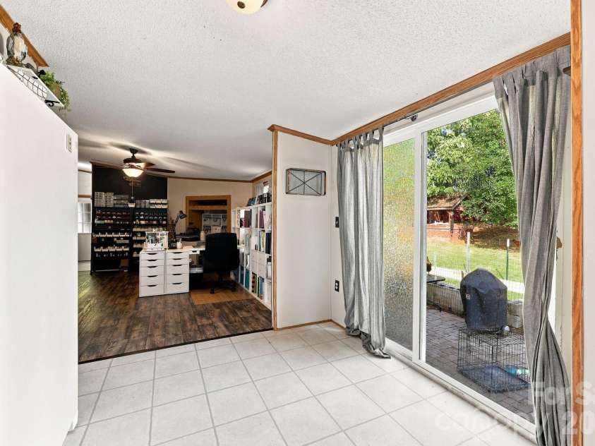 2607 Forsythe Lane, Concord, NC 28025.  MLS# CAR4418205, YatesRealty ID 48705. 