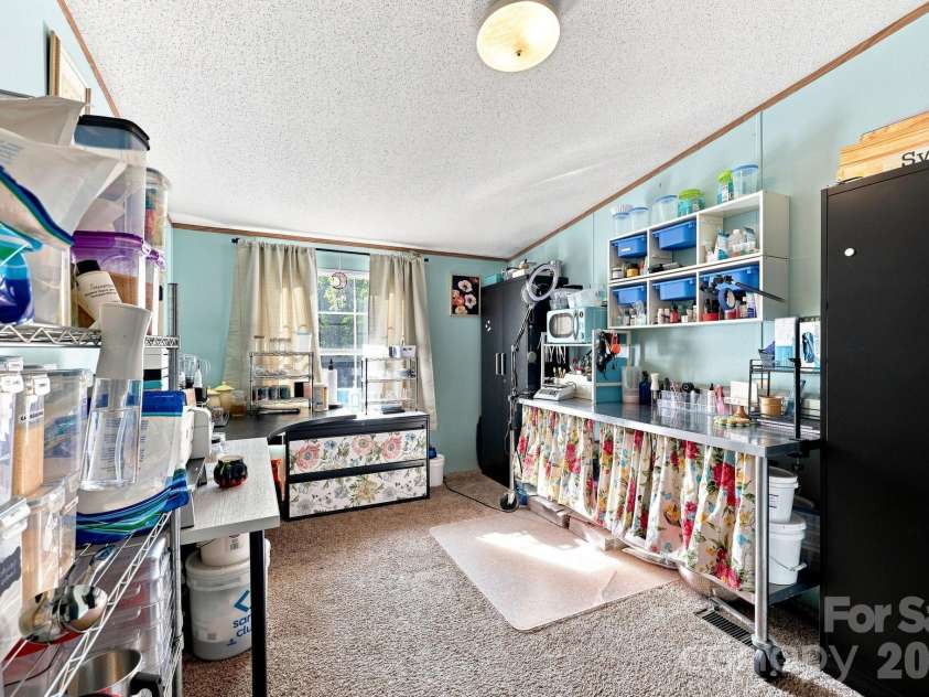 2607 Forsythe Lane, Concord, NC 28025.  MLS# CAR4418205, YatesRealty ID 48705. 