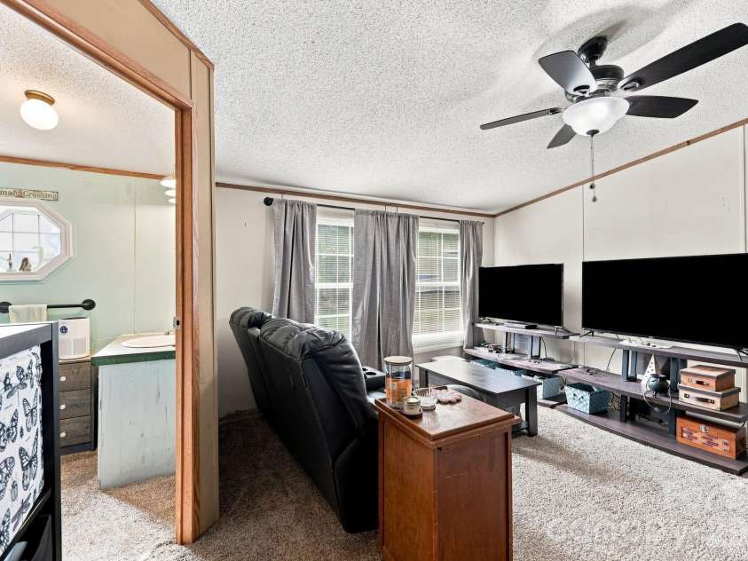 2607 Forsythe Lane, Concord, NC 28025.  MLS# CAR4418205, YatesRealty ID 48705. 