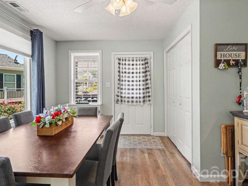 113 Lake View Drive, New London, NC 28127.  MLS# CAR4396569, YatesRealty ID 48706. 