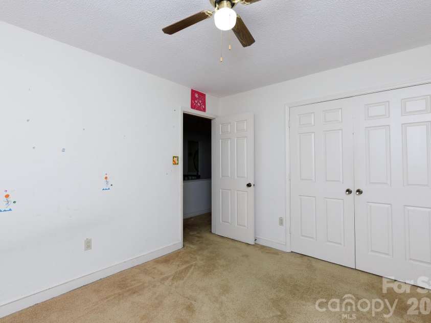6323 Chalyce Lane, Charlotte, NC 28270.  MLS# CAR4418744, YatesRealty ID 48709. BR 3 up