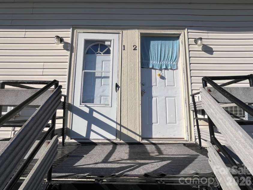 524 Baldwin Avenue, Marion, NC 28752.  MLS# CAR4357169, YatesRealty ID 4871. 