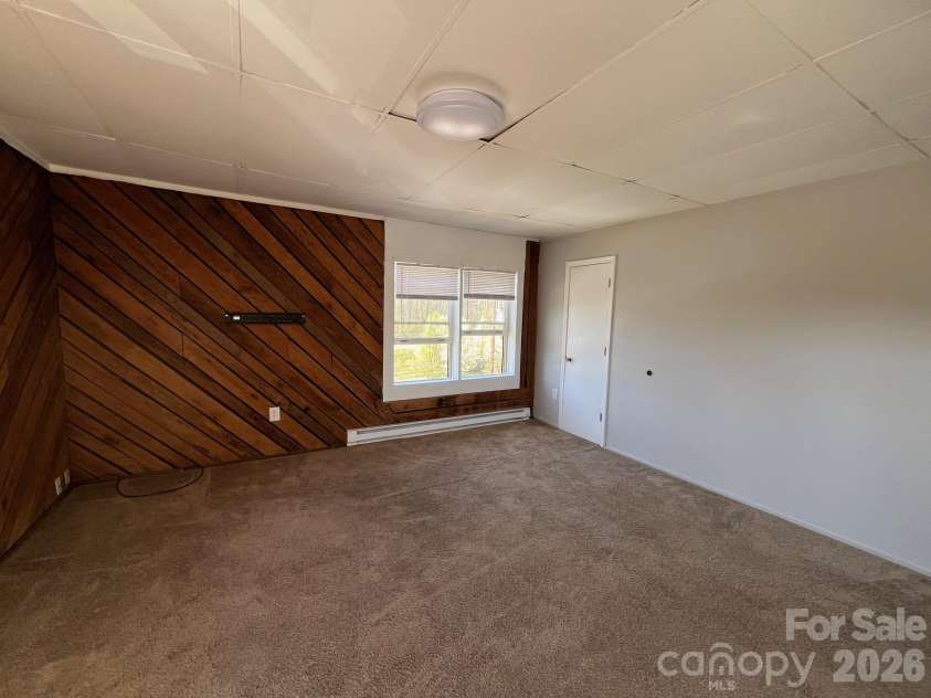 524 Baldwin Avenue, Marion, NC 28752.  MLS# CAR4357169, YatesRealty ID 4871. 